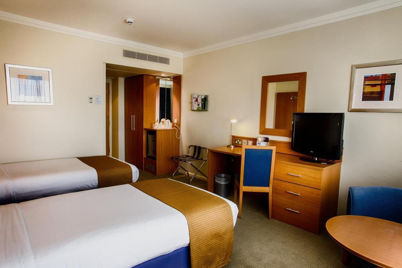 Holiday Inn London - Heathrow M4,Jct.4, An Ihg Hotel West Drayton  Zewnętrze zdjęcie